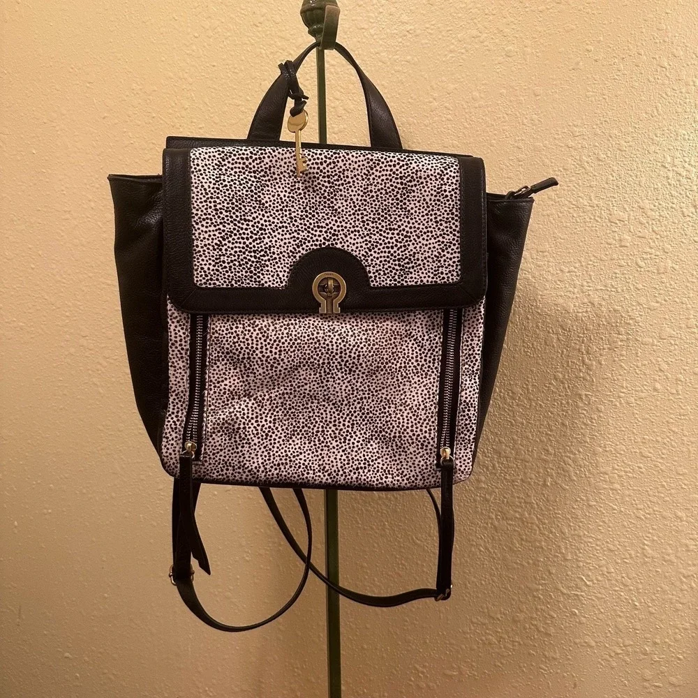 Fossil Amelia White Cheetah Black Leather Convertible Backpack Bag ZB7856504